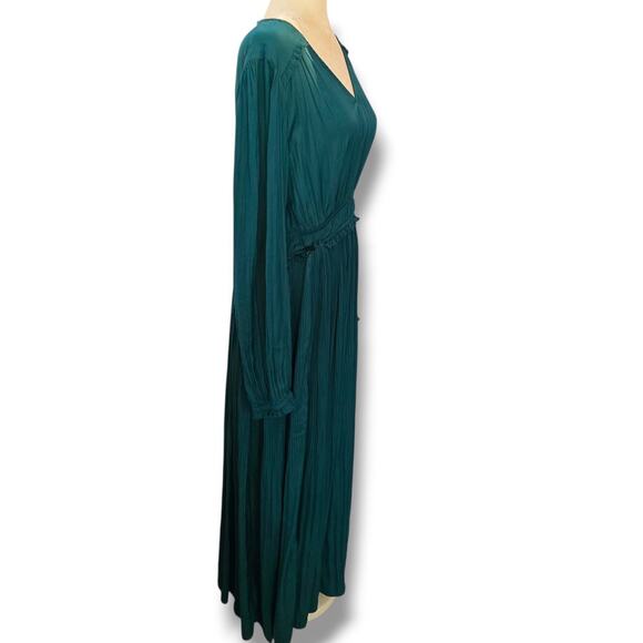 Boutique Downeast Maxi Dress Size L Pleated Emerald Green Holiday Modest NEW - Picture 3 of 9